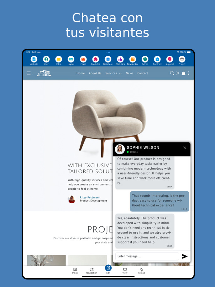 Chat con visitantes en la aplicación de creación de sitios – Vista en tablet.